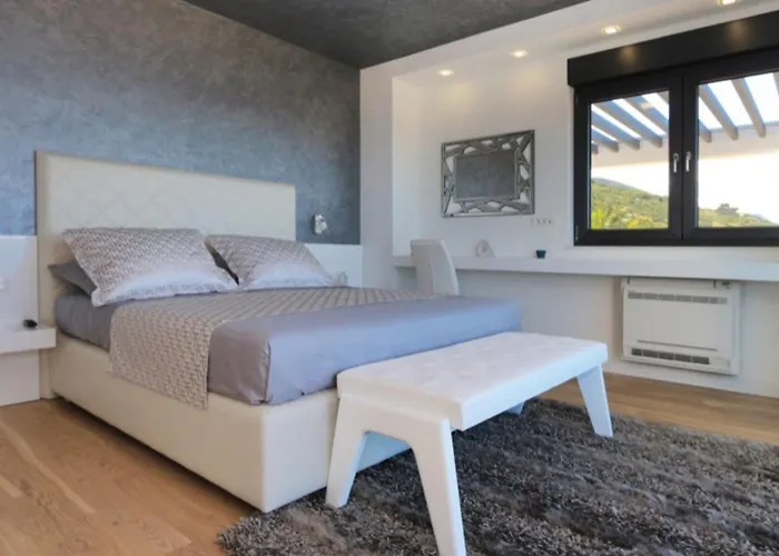 فيلة Lux Afrodita ماكارسكا